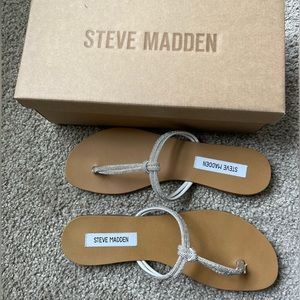 New! Forget Rhinestone Steve Madden Thong Sandals